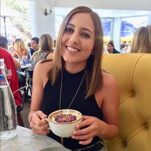 Meet your Posher, Stephanie